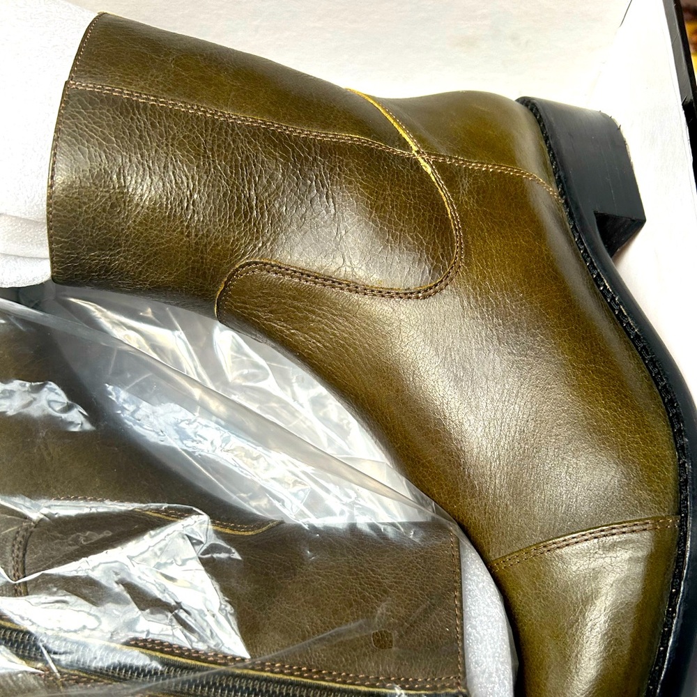 Chocolat Blu Olive boots size 6.5